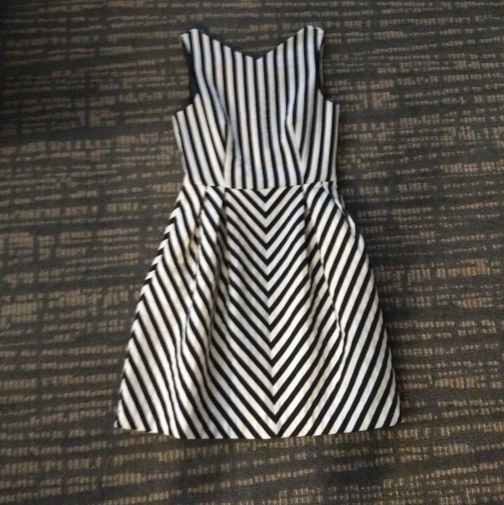 LAST CHANCE striped zara dress